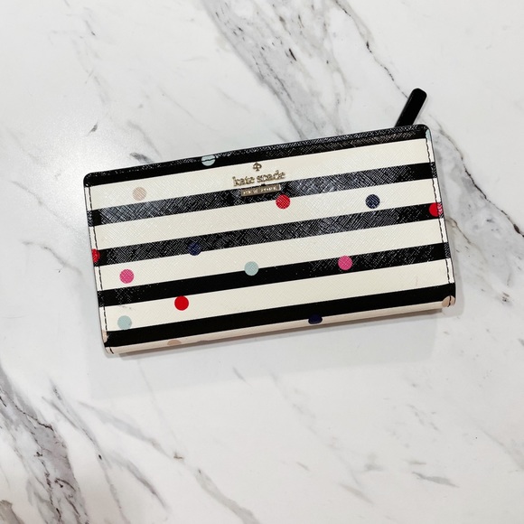 Black and White Stripe Kate Spade Wallet - Picture 3 of 15